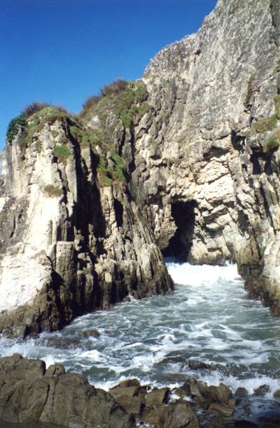 Sugarloaf caves